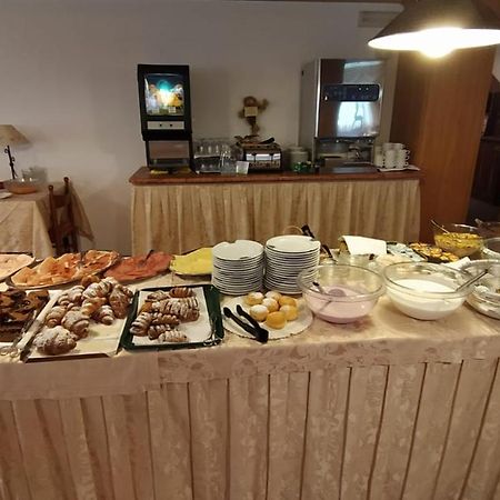 Hotel Villa Rosa カンピテッロ・ディ・ファッサ エクステリア 写真
