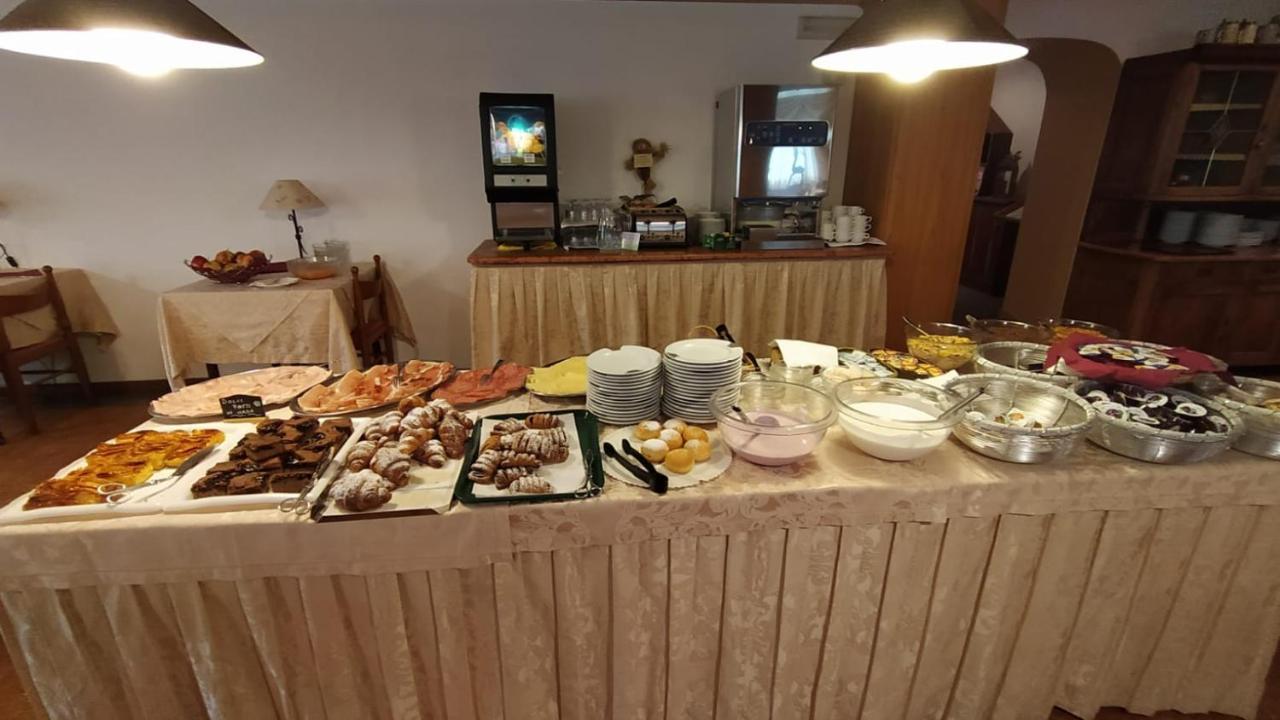 Hotel Villa Rosa カンピテッロ・ディ・ファッサ エクステリア 写真