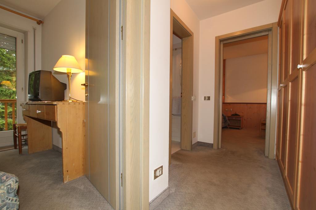 Hotel Villa Rosa カンピテッロ・ディ・ファッサ エクステリア 写真