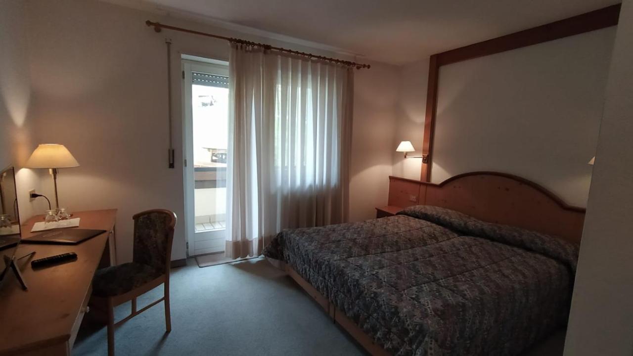 Hotel Villa Rosa カンピテッロ・ディ・ファッサ エクステリア 写真